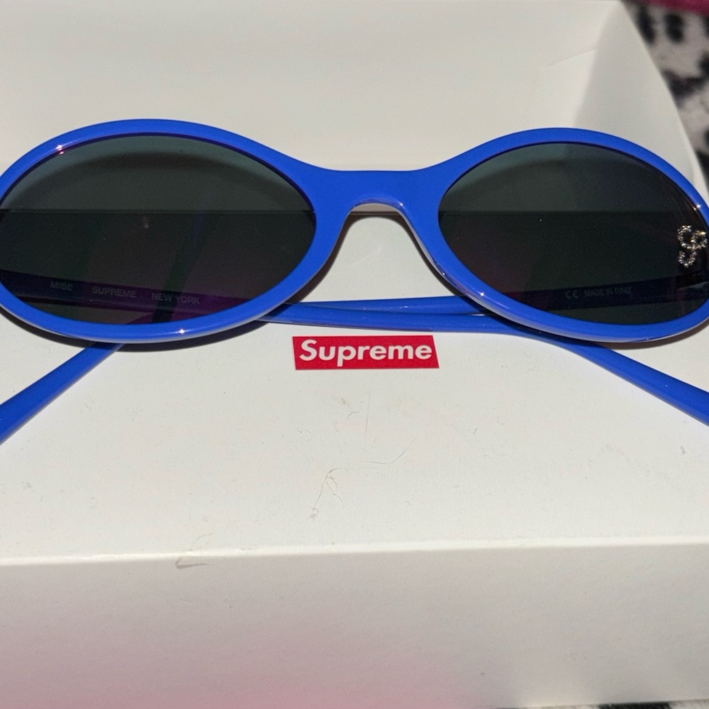 Supreme Mise sunglasses NWT blue w pink lens - Picture 3 of 4